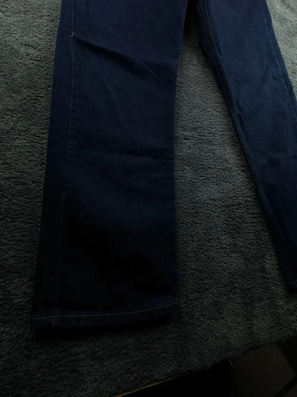 VTG 2002 Levi’s 36x30 Dark Blue Denim Jeans Adult Red Tab Zipper Fly Men